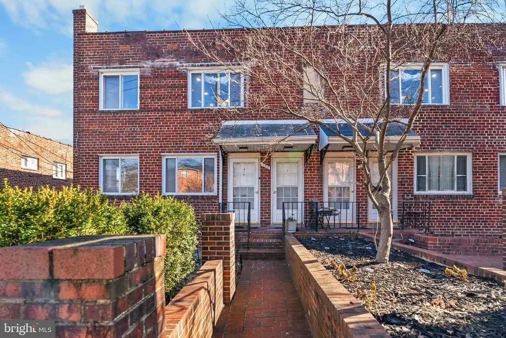 182 Joliet St Sw, WASHINGTON