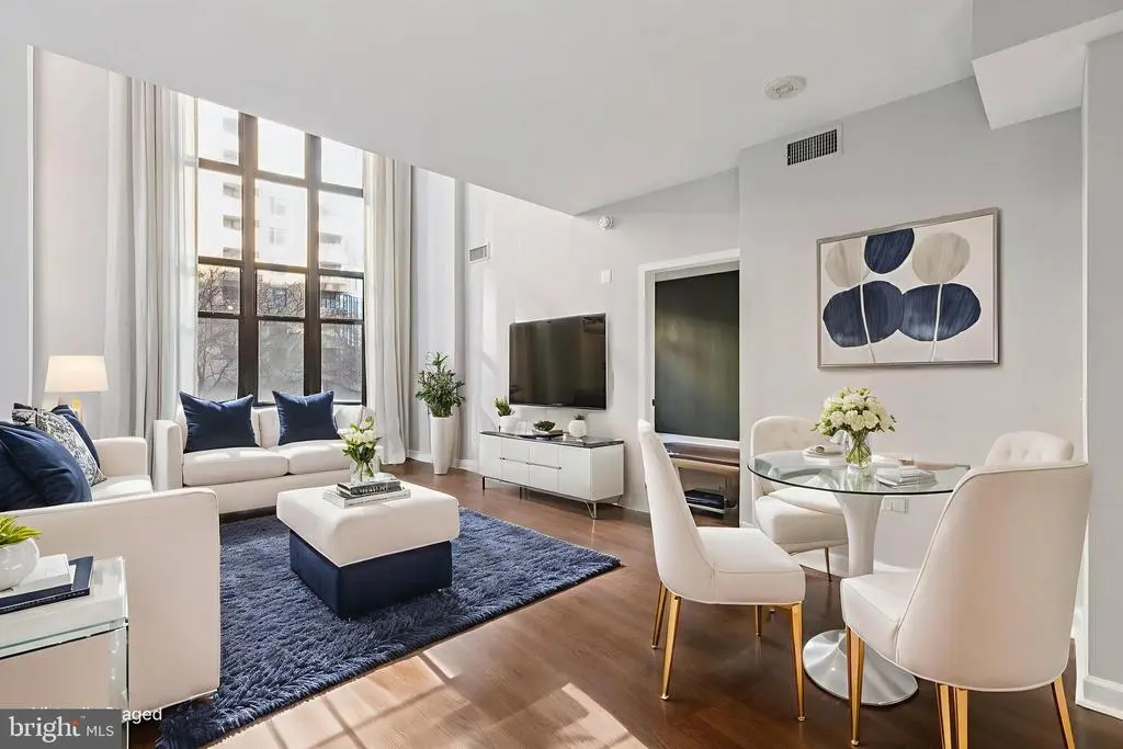 400 Massachusetts Ave Nw #215, WASHINGTON