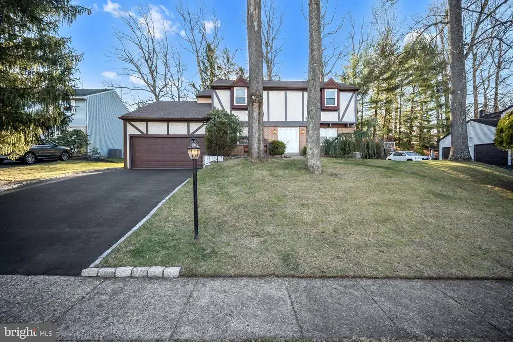 853 Green Ridge Cir, FEASTERVILLE TREVOSE