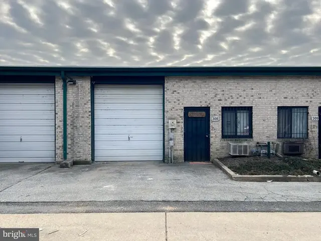 308 Robinson Ln, Wilmington