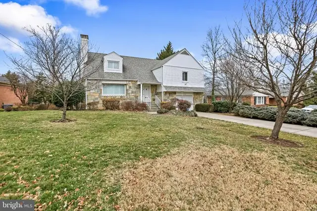 3906 Ridge Rd, Annandale