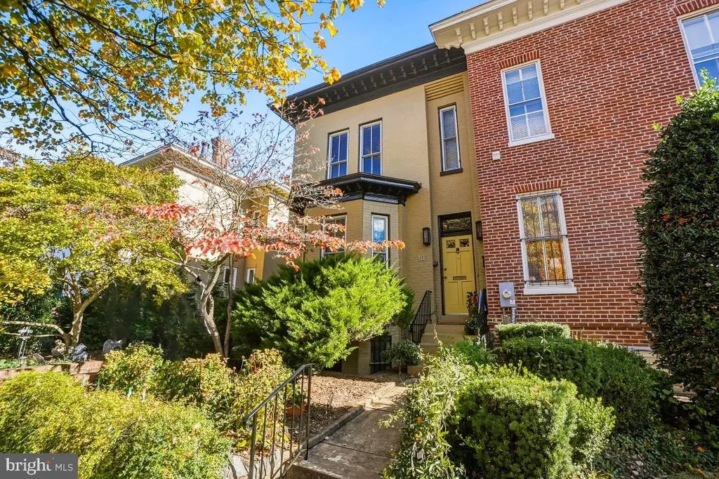 101 6th St Ne, WASHINGTON