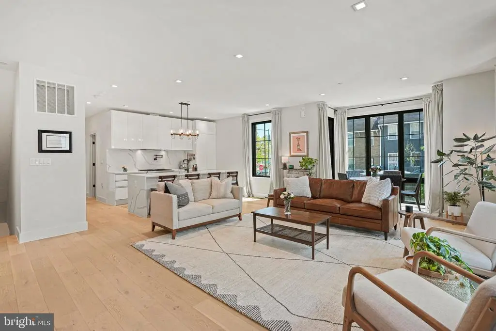 2100 4th St Ne #1, WASHINGTON