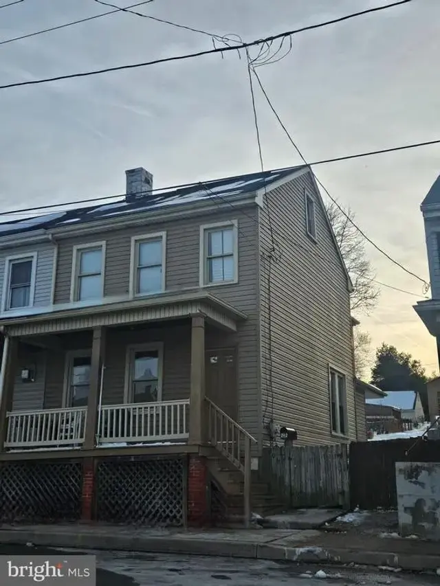 606 S Front St, Wrightsville
