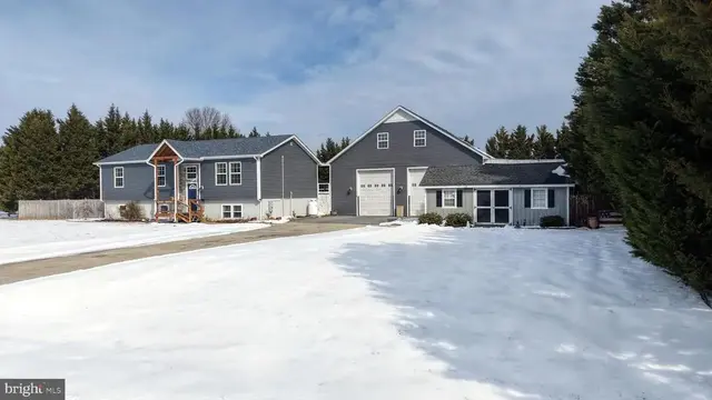 125 Dickens Ln, Felton