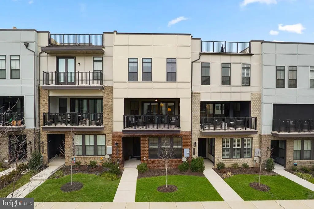 23049 Cottonwillow Sq, BRAMBLETON