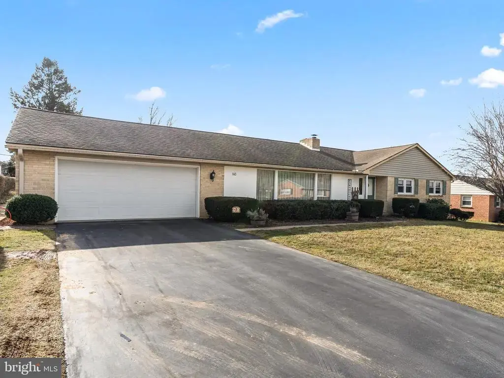 146 Harvest Lane, CHAMBERSBURG
