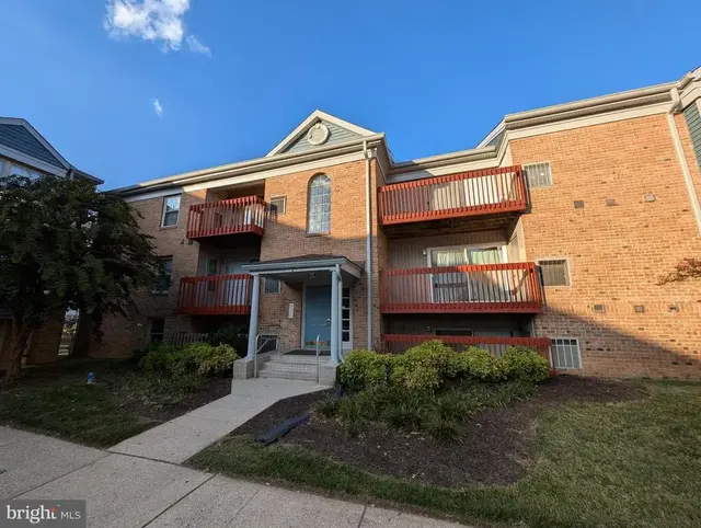 2 Cloverwood Ct #101, Essex