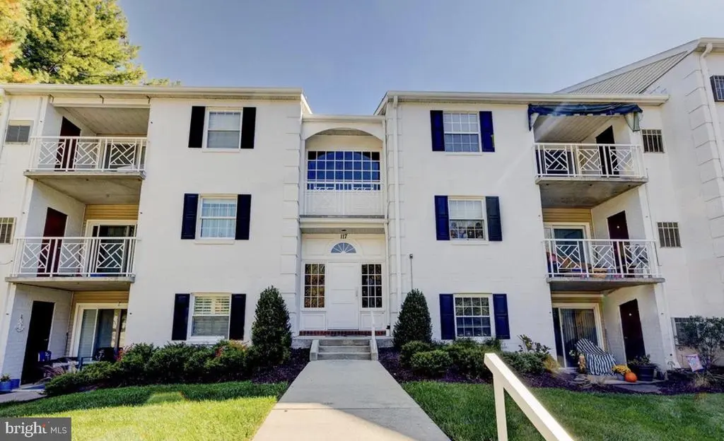 117 Castletown Rd #302, Lutherville Timonium