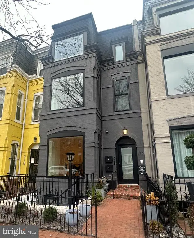 718 6th St Ne #1, WASHINGTON