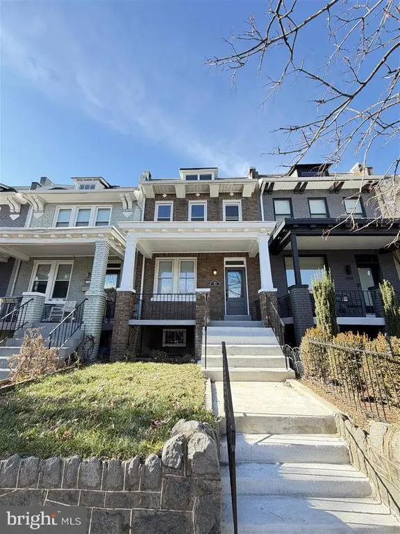 1154 4th St Ne, WASHINGTON