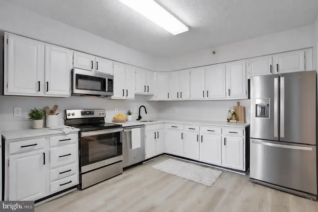 3713 S George Mason Dr #1506, FALLS CHURCH