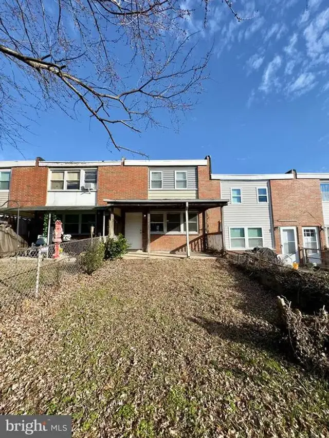 811 Regis Ct, Baltimore