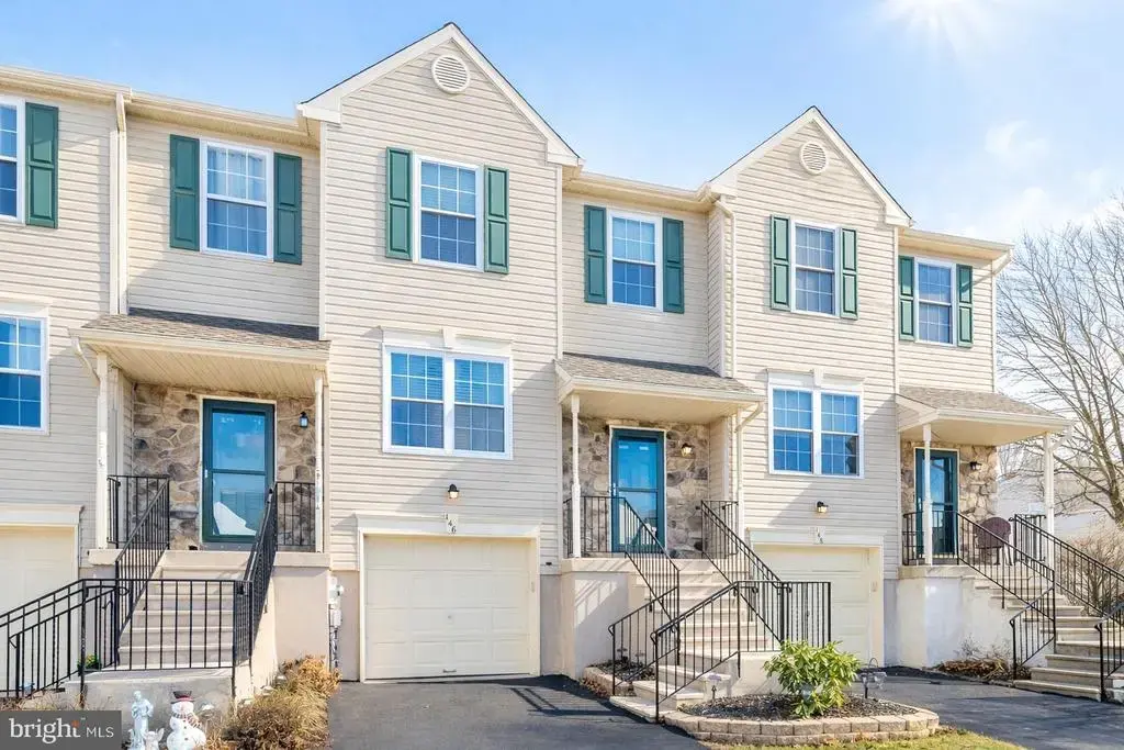 146 Strawberry Ln, PERKASIE