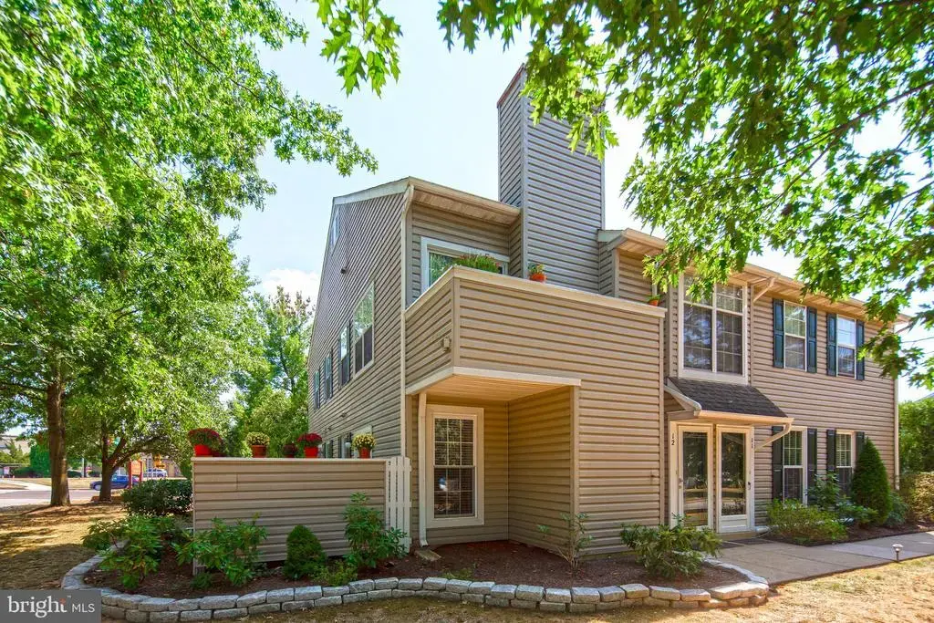 12 Meadow Ln #1b, NEW HOPE