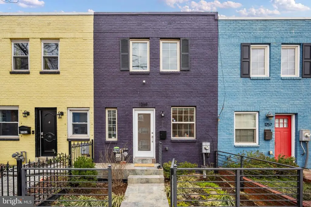 1259 16th St Ne, Washington