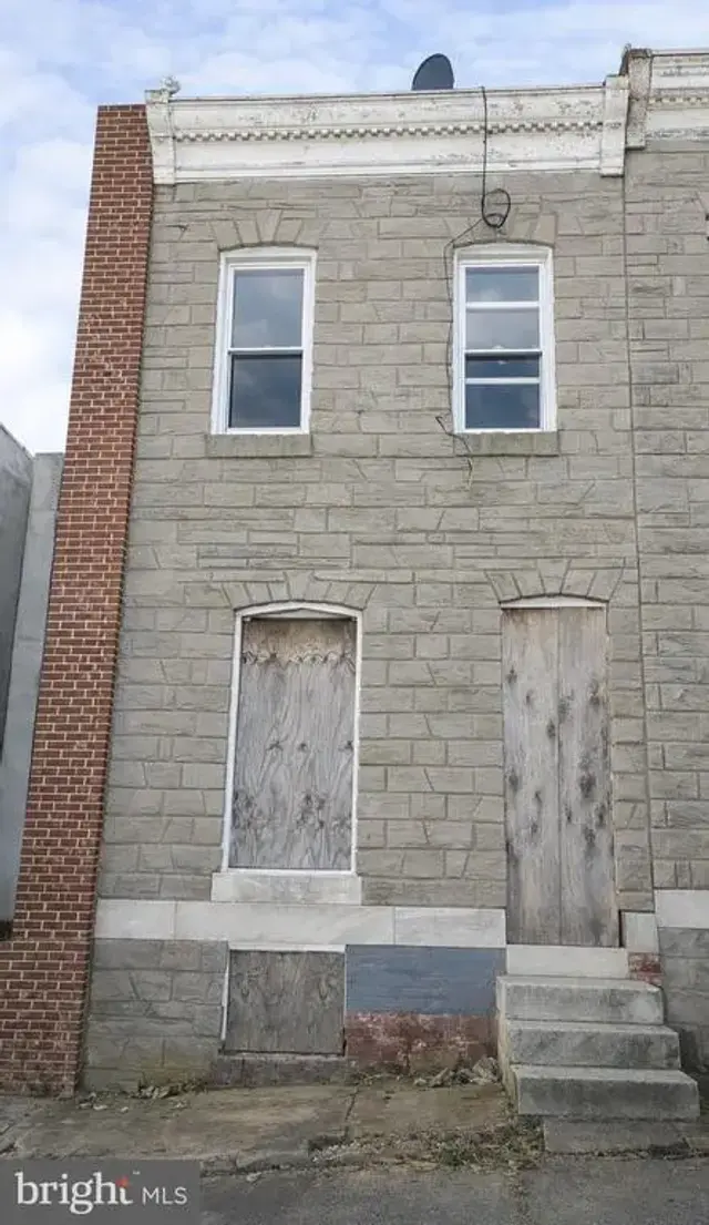 2557 Hollins St, Baltimore