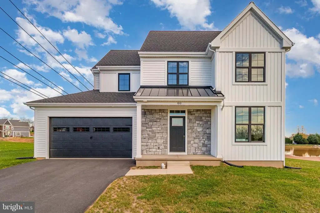 100 Eagle Pkwy, ELIZABETHTOWN