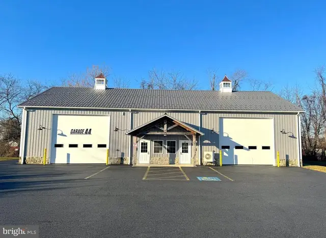 145 N Moyer St, Annville