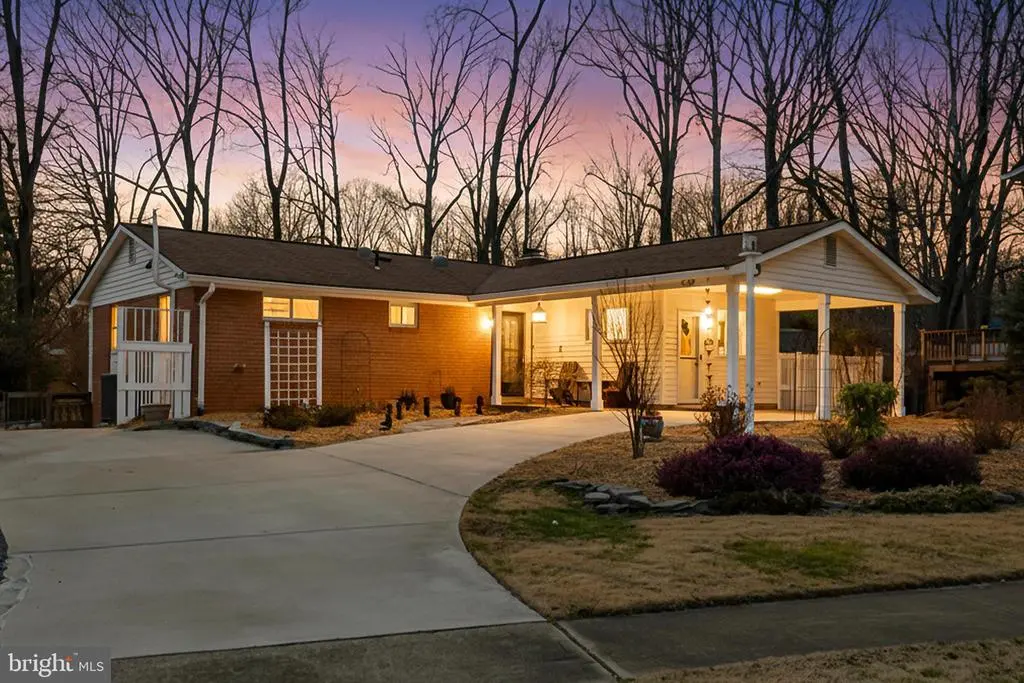 10016 Raeburn Ct, FAIRFAX