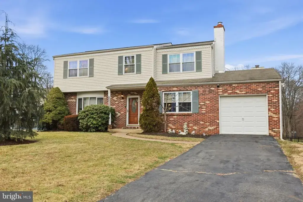 6414 Crescent Ave, BENSALEM