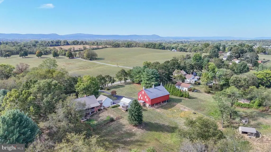 11625 Walnut Point Rd, Hagerstown