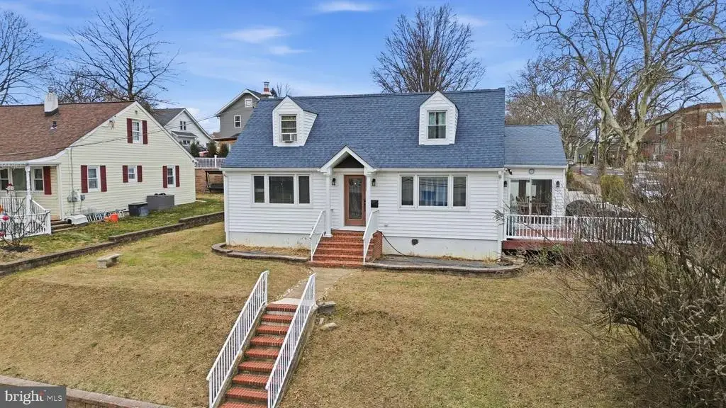 100 Hillcrest Ave, MORRISVILLE