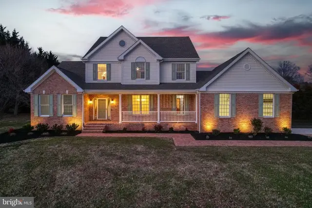 490 Fletcher Dr, Smyrna