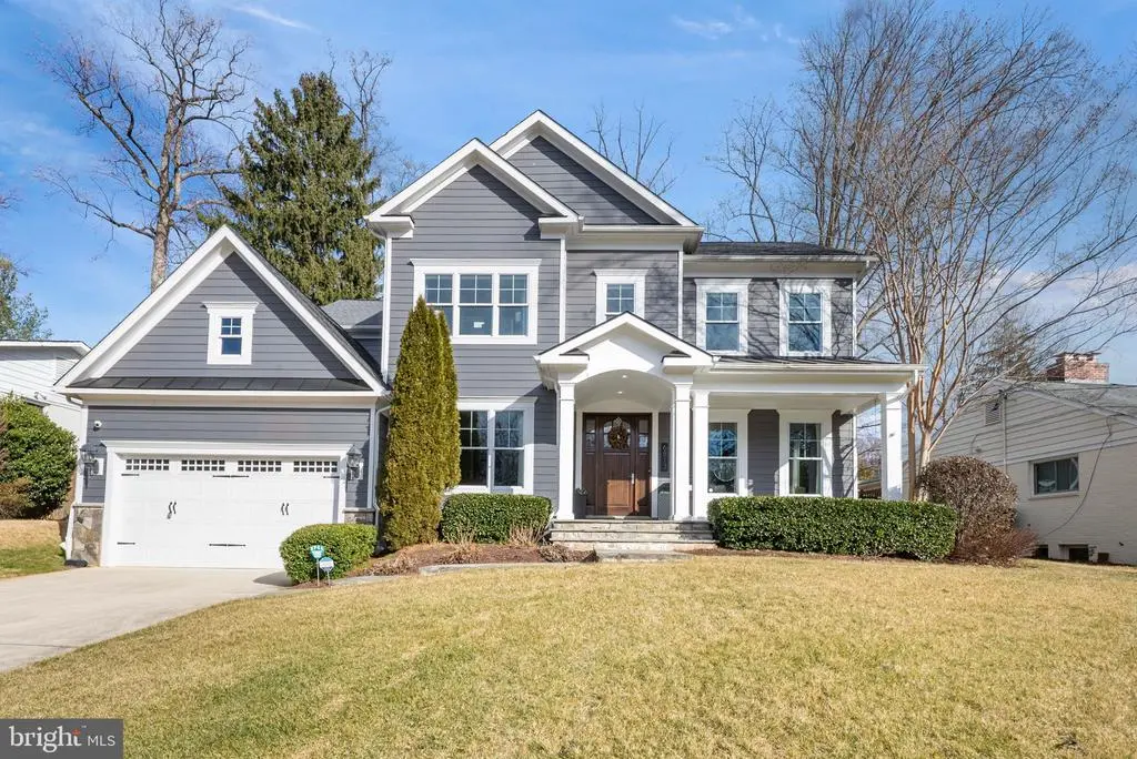 6813 Millwood Rd, BETHESDA