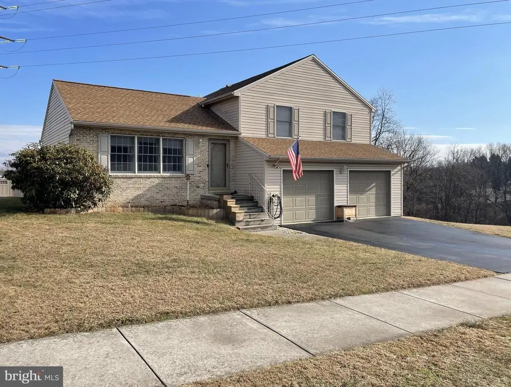 1114 Kent Drive, Mechanicsburg