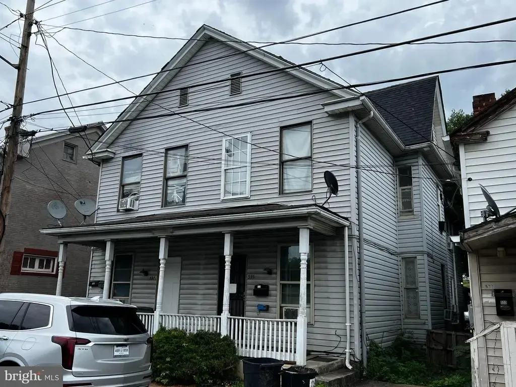 535-537 Roundhouse Way, MARTINSBURG