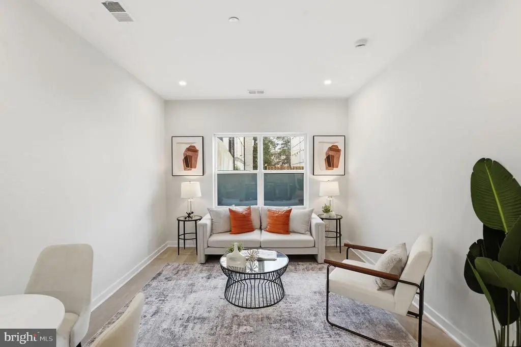 2606 41st St Nw #t2, WASHINGTON