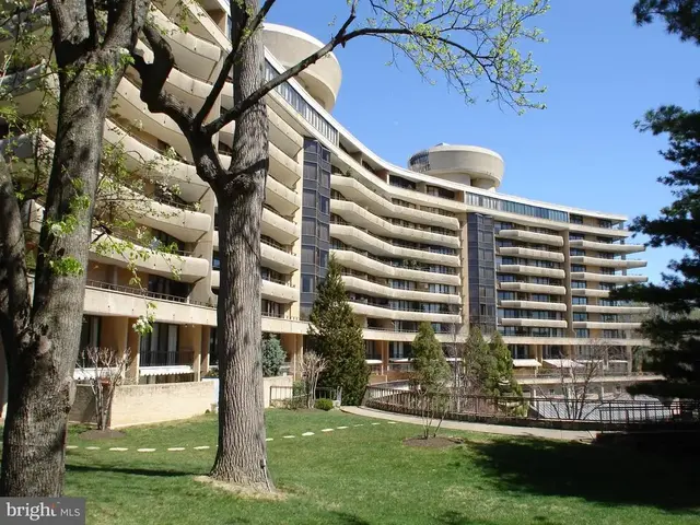 4200 Nw Massachusetts Ave Nw #313, Washington