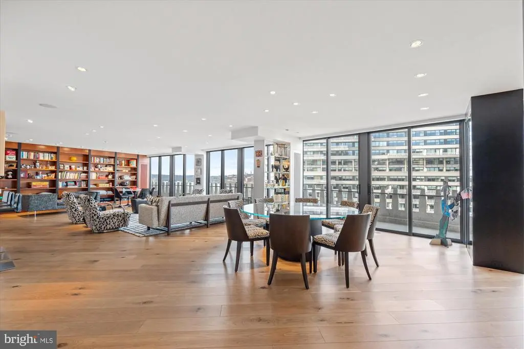 700 New Hampshire Ave Nw #708/709, WASHINGTON