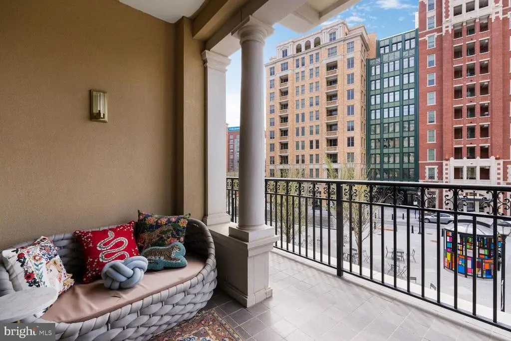 8551 Connecticut Ave #206, CHEVY CHASE