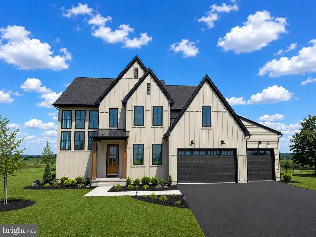 3 Balsam Ln, LITITZ