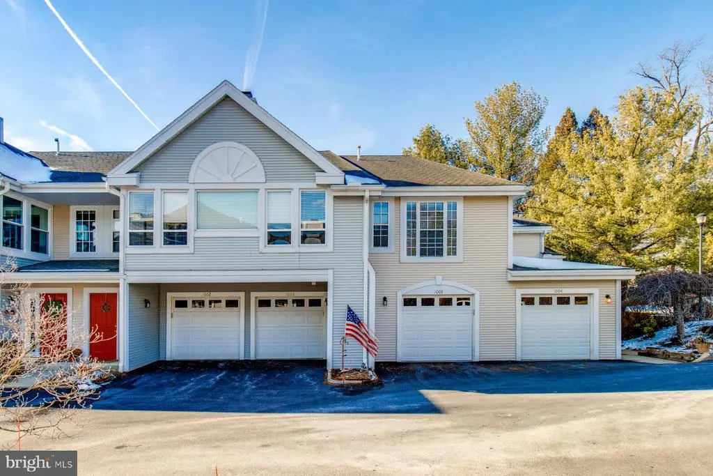 1006 Country Place Dr, LANCASTER