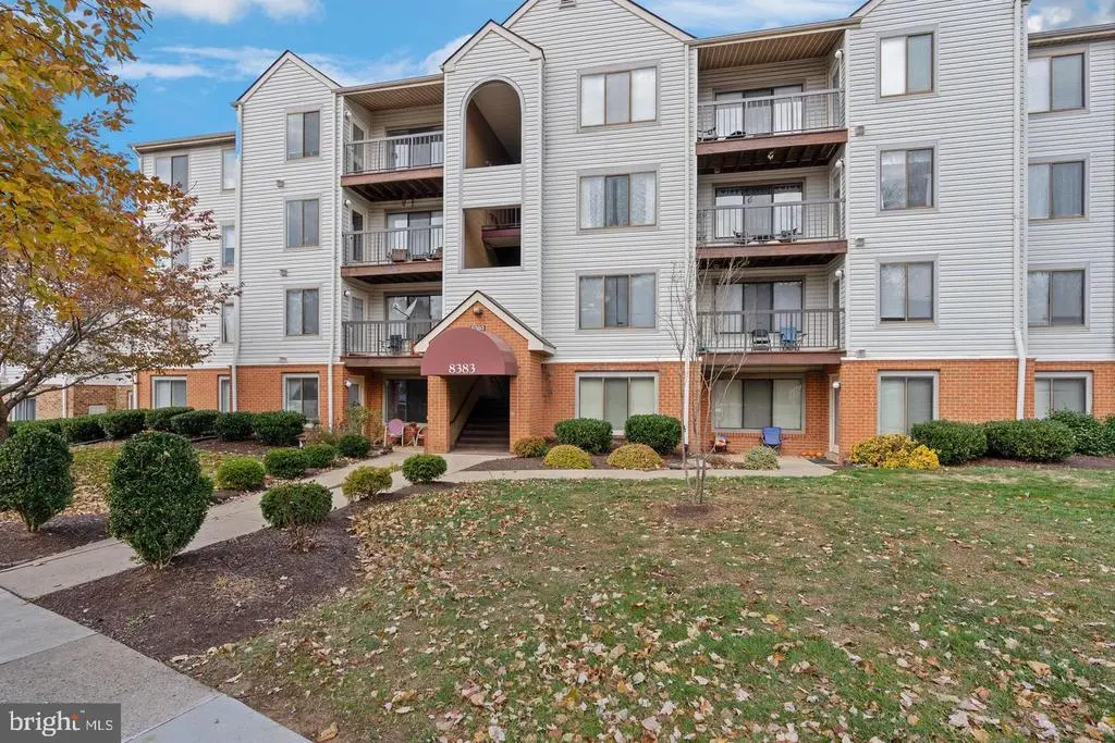 8383 Buttress Ln #302, MANASSAS