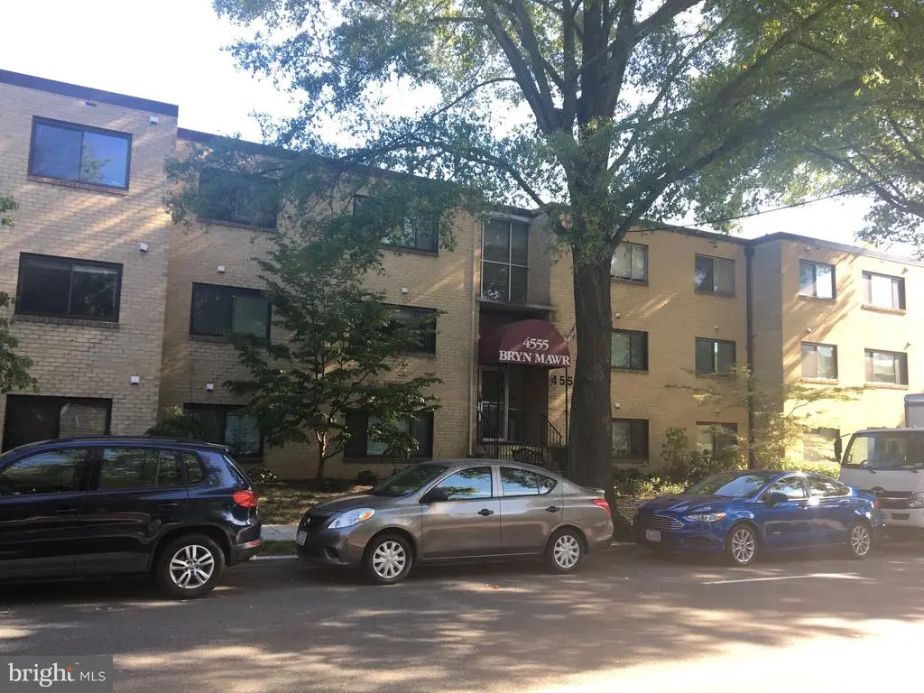 4555 Macarthur Blvd Nw #107, WASHINGTON
