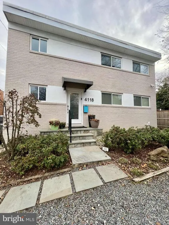 4118 18th Rd N, ARLINGTON