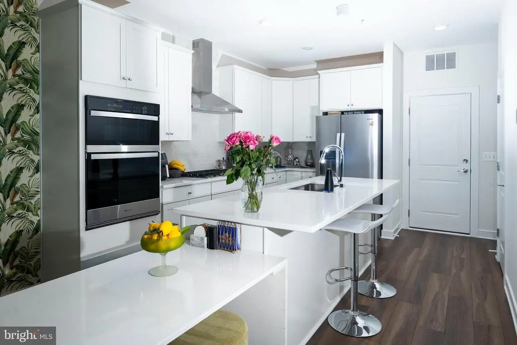 16132 Frederick Rd, Rockville