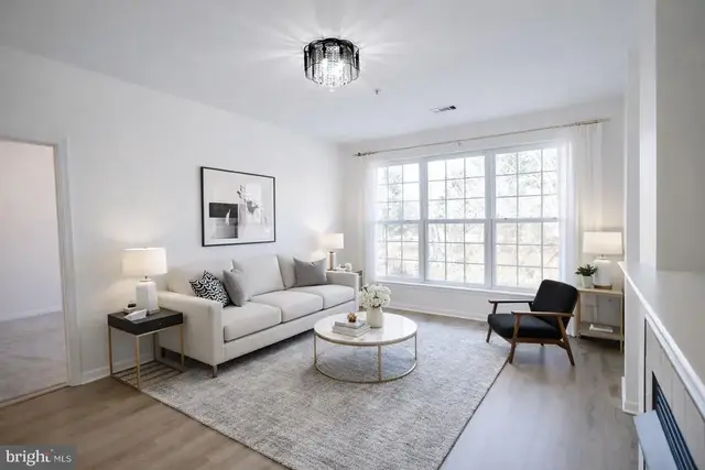 400 Symphony Cir #422h, Cockeysville