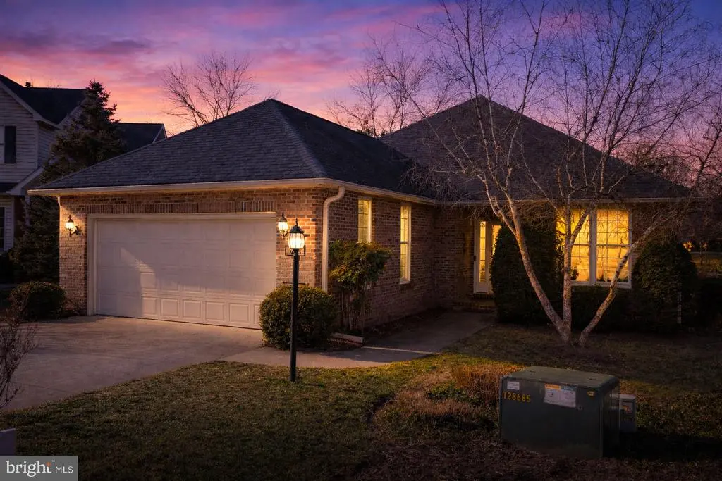 832 Winder Ct, WINCHESTER