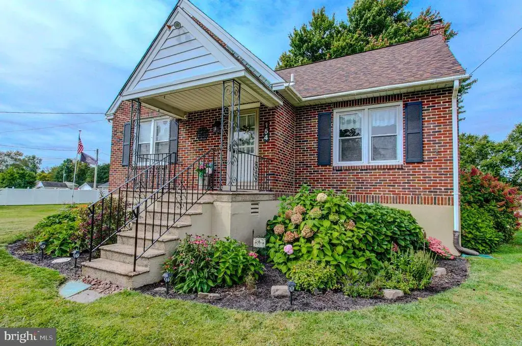 154 Trumbauersville Rd, QUAKERTOWN