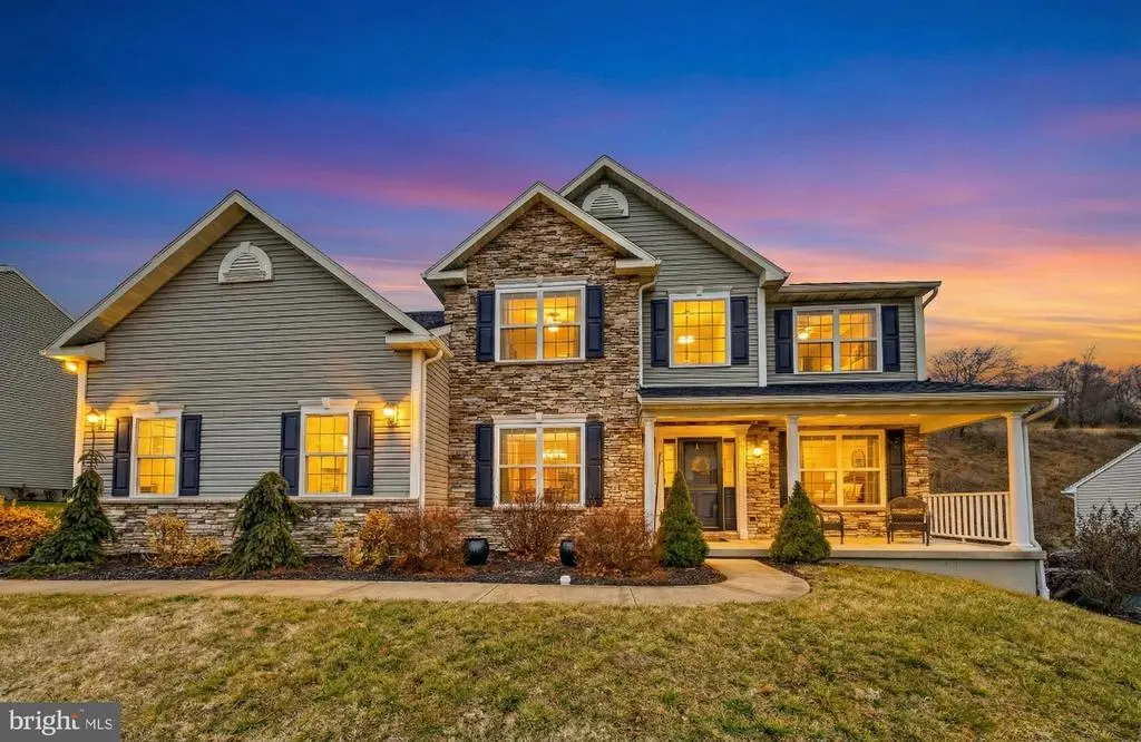 647 Seem Dr, Kutztown