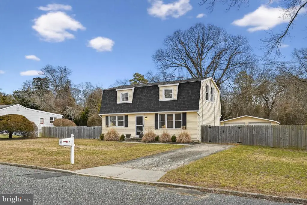 17 Siskin La, CAPE MAY COURT HOUSE