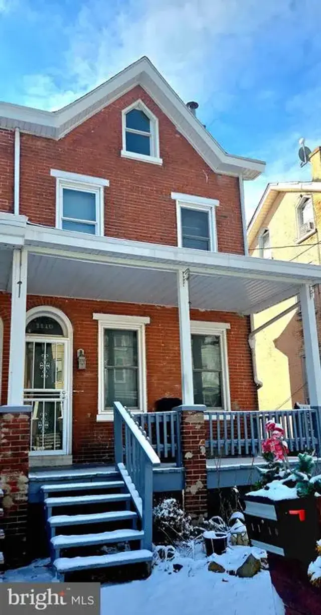 1110 W 6th St, Wilmington