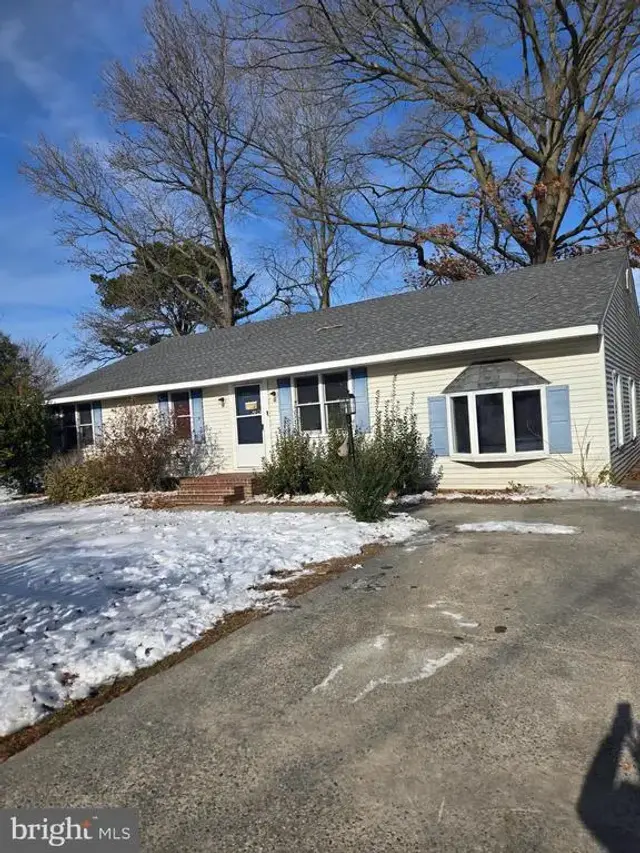 113 Richardson Dr, Cambridge