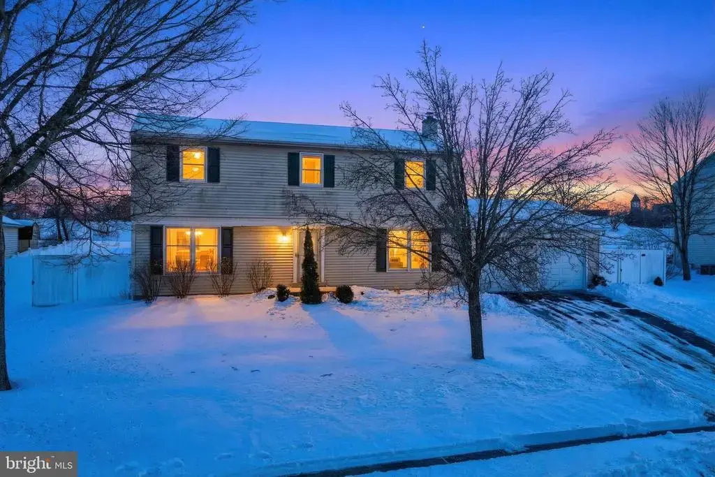 132 Woodview Dr, QUAKERTOWN
