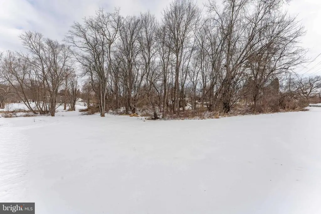 1438 Williamsburg Dr, WEST CHESTER